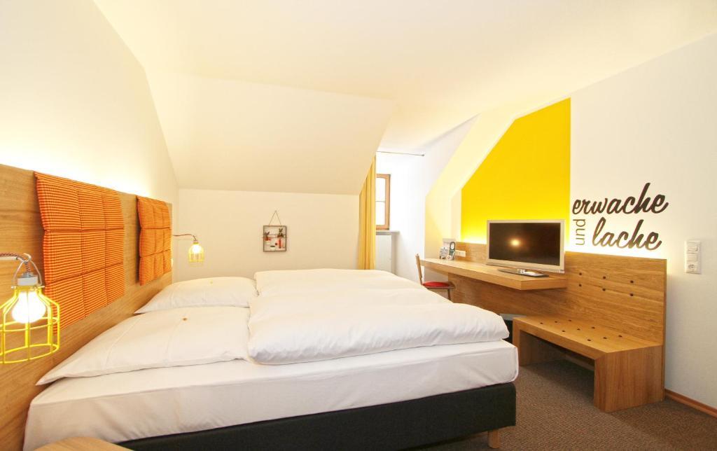 Hotel Gut Schwaige Ebenhausen Стая снимка