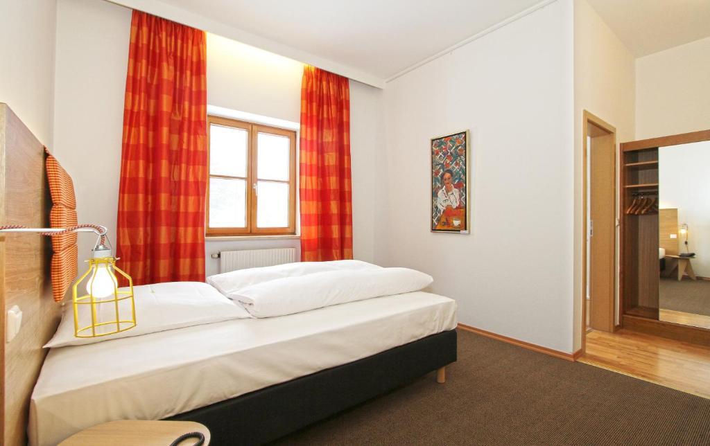 Hotel Gut Schwaige Ebenhausen Стая снимка