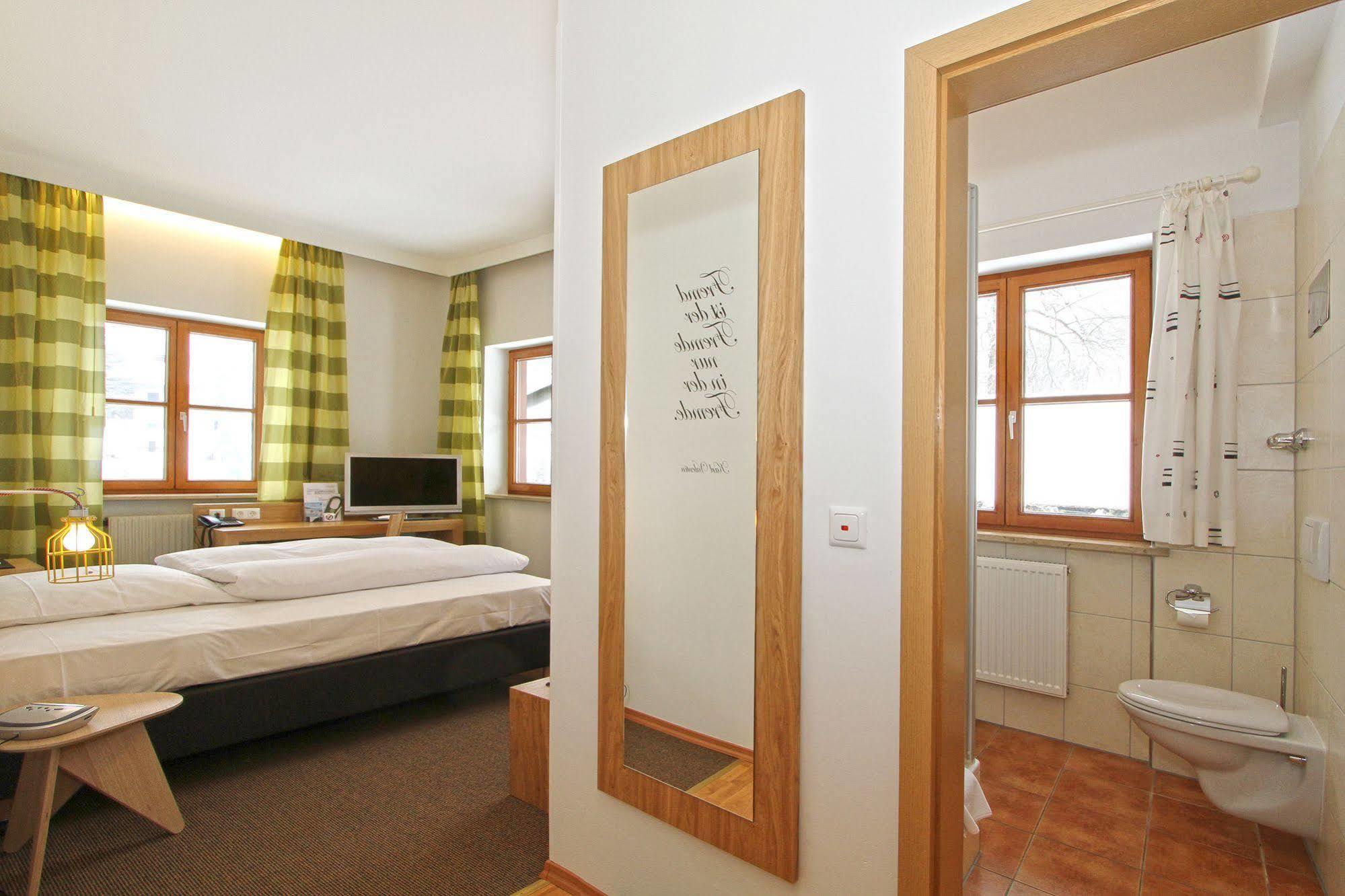 Hotel Gut Schwaige Ebenhausen Екстериор снимка